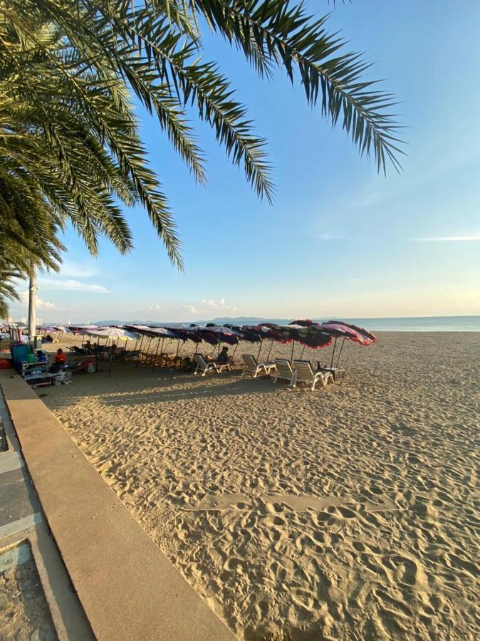 Aeras Jomtien By Cherry Aparthotel Kültér fotó